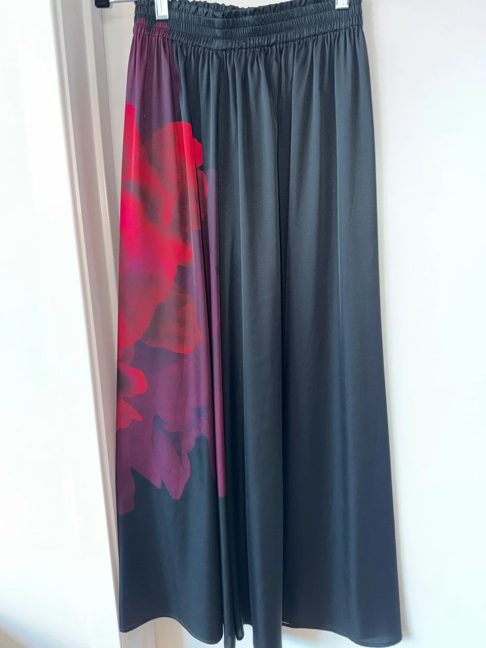 STILLWATER | Black Wide Leg Pants with Red Floral Panel - Soldout - Picture 2 of 4